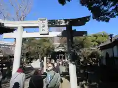 三囲神社の鳥居