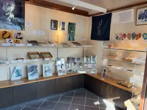 中宮寺(奈良県)