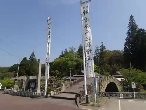 西寒多神社の建物その他