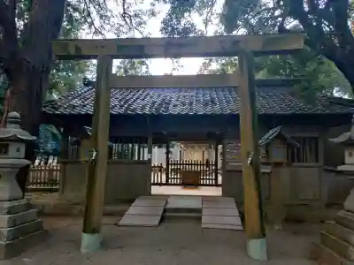 竹神社の{uncategorized: "未分類", other: "その他", undefined: "問題あり", building: "その他建物", grave: "お墓", sacred_gate: "鳥居", guardian: "狛犬", statue: "像", buddha: "仏像", history: "歴史", nature: "自然", garden: "庭園", animal: "動物", pagoda: "塔", temizu: "手水舎", mountain_gate: "山門・神門", sanctuary: "本殿・本堂", subordinate: "末社・摂社", art: "芸術", scenery: "景色", jizo: "地蔵", ema: "絵馬", goshuin: "御朱印", omikuji: "おみくじ", items: "授与品その他", amulet: "お守り", goshuincho: "御朱印帳", eats: "食事", festival: "お祭り", votive_dance: "神楽", shichigosan: "七五三参", wedding: "結婚式", experience: "体験その他", initially: "初詣", around: "周辺", anti_infection: "感染症対策"}