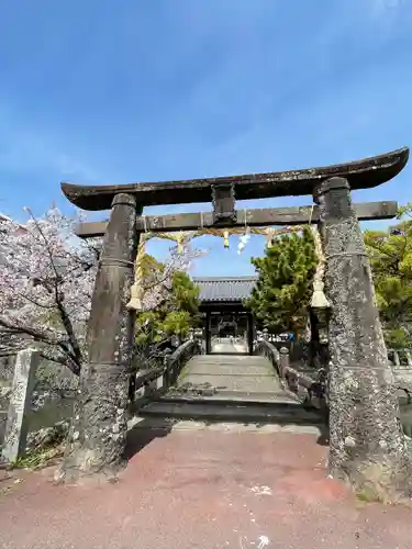 本庄神社の鳥居