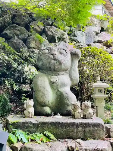 お松大権現の狛犬