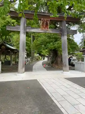 高麗神社の{uncategorized: "未分類", other: "その他", undefined: "問題あり", building: "その他建物", grave: "お墓", sacred_gate: "鳥居", guardian: "狛犬", statue: "像", buddha: "仏像", history: "歴史", nature: "自然", garden: "庭園", animal: "動物", pagoda: "塔", temizu: "手水舎", mountain_gate: "山門・神門", sanctuary: "本殿・本堂", subordinate: "末社・摂社", art: "芸術", scenery: "景色", jizo: "地蔵", ema: "絵馬", goshuin: "御朱印", omikuji: "おみくじ", items: "授与品その他", amulet: "お守り", goshuincho: "御朱印帳", eats: "食事", festival: "お祭り", votive_dance: "神楽", shichigosan: "七五三参", wedding: "結婚式", experience: "体験その他", initially: "初詣", around: "周辺", anti_infection: "感染症対策"}