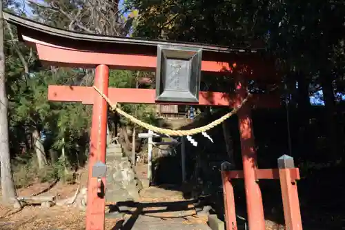 東館稲荷神社の鳥居