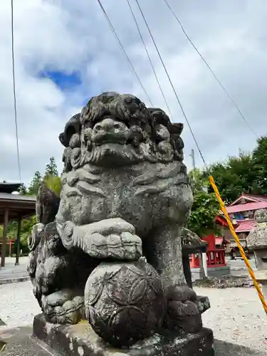 田出宇賀神社の狛犬