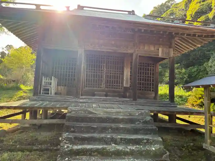 智光寺の{uncategorized: "未分類", other: "その他", undefined: "問題あり", building: "その他建物", grave: "お墓", sacred_gate: "鳥居", guardian: "狛犬", statue: "像", buddha: "仏像", history: "歴史", nature: "自然", garden: "庭園", animal: "動物", pagoda: "塔", temizu: "手水舎", mountain_gate: "山門・神門", sanctuary: "本殿・本堂", subordinate: "末社・摂社", art: "芸術", scenery: "景色", jizo: "地蔵", ema: "絵馬", goshuin: "御朱印", omikuji: "おみくじ", items: "授与品その他", amulet: "お守り", goshuincho: "御朱印帳", eats: "食事", festival: "お祭り", votive_dance: "神楽", shichigosan: "七五三参", wedding: "結婚式", experience: "体験その他", initially: "初詣", around: "周辺", anti_infection: "感染症対策"}