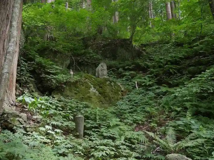 宝珠山 立石寺の周辺