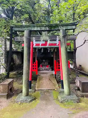四合稲荷神社の本殿・本堂