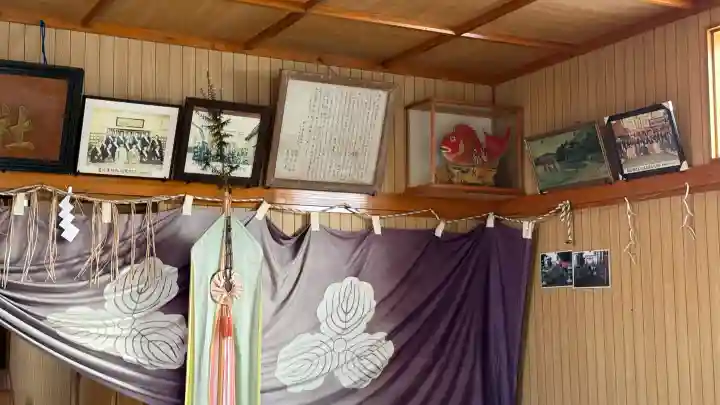 東野恵比須神社の{uncategorized: "未分類", other: "その他", undefined: "問題あり", building: "その他建物", grave: "お墓", sacred_gate: "鳥居", guardian: "狛犬", statue: "像", buddha: "仏像", history: "歴史", nature: "自然", garden: "庭園", animal: "動物", pagoda: "塔", temizu: "手水舎", mountain_gate: "山門・神門", sanctuary: "本殿・本堂", subordinate: "末社・摂社", art: "芸術", scenery: "景色", jizo: "地蔵", ema: "絵馬", goshuin: "御朱印", omikuji: "おみくじ", items: "授与品その他", amulet: "お守り", goshuincho: "御朱印帳", eats: "食事", festival: "お祭り", votive_dance: "神楽", shichigosan: "七五三参", wedding: "結婚式", experience: "体験その他", initially: "初詣", around: "周辺", anti_infection: "感染症対策"}