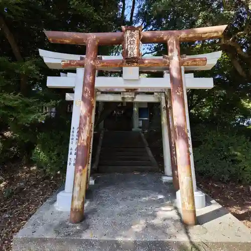 諏訪神社の鳥居