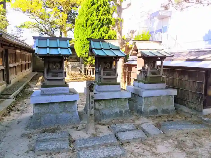 業葉神社の末社・摂社