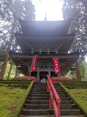 日石寺の塔