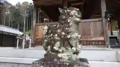 伊波乃西神社の狛犬