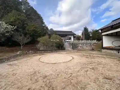 綾部神社(岡山県)