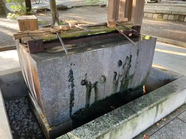 平塚八幡宮の手水舎