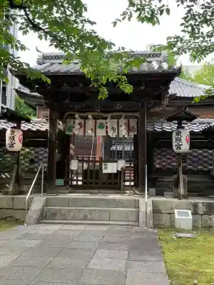 名古屋東照宮の{uncategorized: "未分類", other: "その他", undefined: "問題あり", building: "その他建物", grave: "お墓", sacred_gate: "鳥居", guardian: "狛犬", statue: "像", buddha: "仏像", history: "歴史", nature: "自然", garden: "庭園", animal: "動物", pagoda: "塔", temizu: "手水舎", mountain_gate: "山門・神門", sanctuary: "本殿・本堂", subordinate: "末社・摂社", art: "芸術", scenery: "景色", jizo: "地蔵", ema: "絵馬", goshuin: "御朱印", omikuji: "おみくじ", items: "授与品その他", amulet: "お守り", goshuincho: "御朱印帳", eats: "食事", festival: "お祭り", votive_dance: "神楽", shichigosan: "七五三参", wedding: "結婚式", experience: "体験その他", initially: "初詣", around: "周辺", anti_infection: "感染症対策"}