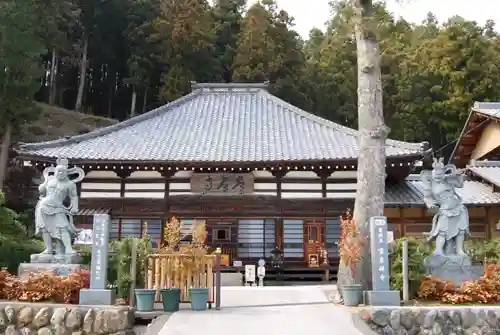 常泉寺の本殿