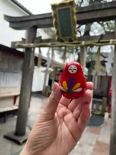 市比賣神社の{uncategorized: "未分類", other: "その他", undefined: "問題あり", building: "その他建物", grave: "お墓", sacred_gate: "鳥居", guardian: "狛犬", statue: "像", buddha: "仏像", history: "歴史", nature: "自然", garden: "庭園", animal: "動物", pagoda: "塔", temizu: "手水舎", mountain_gate: "山門・神門", sanctuary: "本殿・本堂", subordinate: "末社・摂社", art: "芸術", scenery: "景色", jizo: "地蔵", ema: "絵馬", goshuin: "御朱印", omikuji: "おみくじ", items: "授与品その他", amulet: "お守り", goshuincho: "御朱印帳", eats: "食事", festival: "お祭り", votive_dance: "神楽", shichigosan: "七五三参", wedding: "結婚式", experience: "体験その他", initially: "初詣", around: "周辺", anti_infection: "感染症対策"}