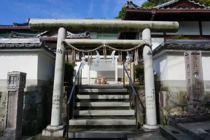 霊明神社の鳥居