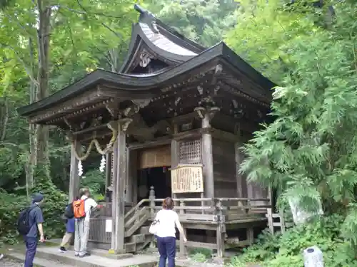 戸隠神社九頭龍社の本殿