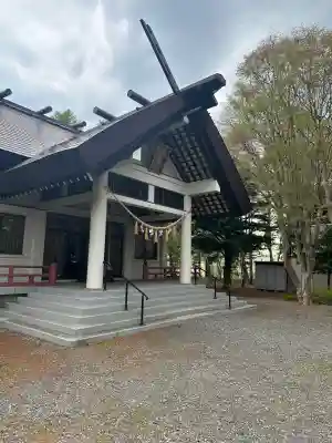 北広島市総鎮守　廣島神社の{uncategorized: "未分類", other: "その他", undefined: "問題あり", building: "その他建物", grave: "お墓", sacred_gate: "鳥居", guardian: "狛犬", statue: "像", buddha: "仏像", history: "歴史", nature: "自然", garden: "庭園", animal: "動物", pagoda: "塔", temizu: "手水舎", mountain_gate: "山門・神門", sanctuary: "本殿・本堂", subordinate: "末社・摂社", art: "芸術", scenery: "景色", jizo: "地蔵", ema: "絵馬", goshuin: "御朱印", omikuji: "おみくじ", items: "授与品その他", amulet: "お守り", goshuincho: "御朱印帳", eats: "食事", festival: "お祭り", votive_dance: "神楽", shichigosan: "七五三参", wedding: "結婚式", experience: "体験その他", initially: "初詣", around: "周辺", anti_infection: "感染症対策"}