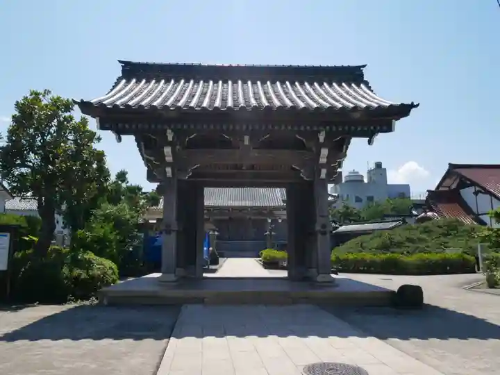専念寺の山門・神門