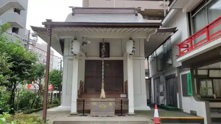 妻戀神社の本殿・本堂