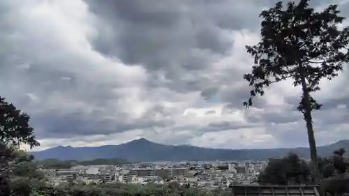 建勲神社の景色