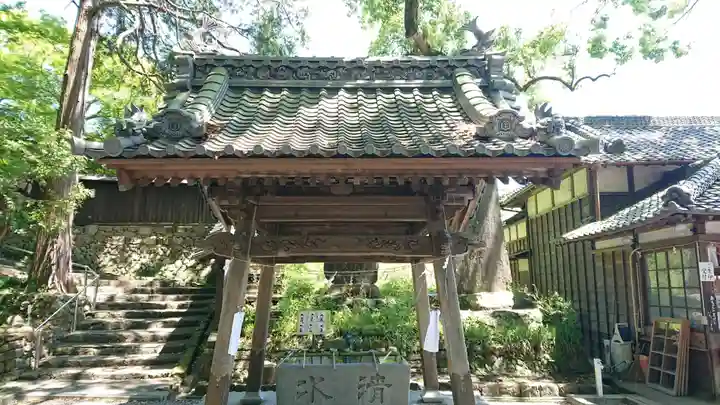 事任八幡宮の手水舎