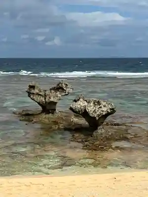 ハート岩恋守神社(沖縄県)