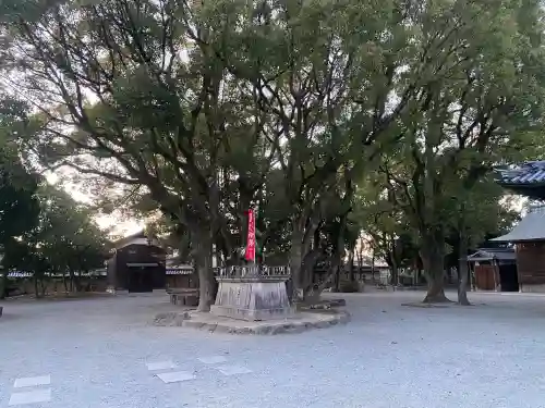 魚吹八幡神社の{uncategorized: "未分類", other: "その他", undefined: "問題あり", building: "その他建物", grave: "お墓", sacred_gate: "鳥居", guardian: "狛犬", statue: "像", buddha: "仏像", history: "歴史", nature: "自然", garden: "庭園", animal: "動物", pagoda: "塔", temizu: "手水舎", mountain_gate: "山門・神門", sanctuary: "本殿・本堂", subordinate: "末社・摂社", art: "芸術", scenery: "景色", jizo: "地蔵", ema: "絵馬", goshuin: "御朱印", omikuji: "おみくじ", items: "授与品その他", amulet: "お守り", goshuincho: "御朱印帳", eats: "食事", festival: "お祭り", votive_dance: "神楽", shichigosan: "七五三参", wedding: "結婚式", experience: "体験その他", initially: "初詣", around: "周辺", anti_infection: "感染症対策"}