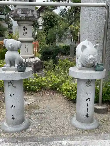 田村神社の像