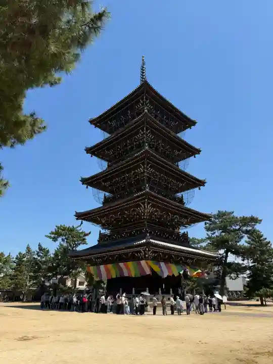 善通寺の{uncategorized: "未分類", other: "その他", undefined: "問題あり", building: "その他建物", grave: "お墓", sacred_gate: "鳥居", guardian: "狛犬", statue: "像", buddha: "仏像", history: "歴史", nature: "自然", garden: "庭園", animal: "動物", pagoda: "塔", temizu: "手水舎", mountain_gate: "山門・神門", sanctuary: "本殿・本堂", subordinate: "末社・摂社", art: "芸術", scenery: "景色", jizo: "地蔵", ema: "絵馬", goshuin: "御朱印", omikuji: "おみくじ", items: "授与品その他", amulet: "お守り", goshuincho: "御朱印帳", eats: "食事", festival: "お祭り", votive_dance: "神楽", shichigosan: "七五三参", wedding: "結婚式", experience: "体験その他", initially: "初詣", around: "周辺", anti_infection: "感染症対策"}