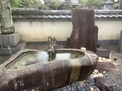 太平寺の手水舎