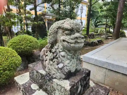 和霊神社の狛犬