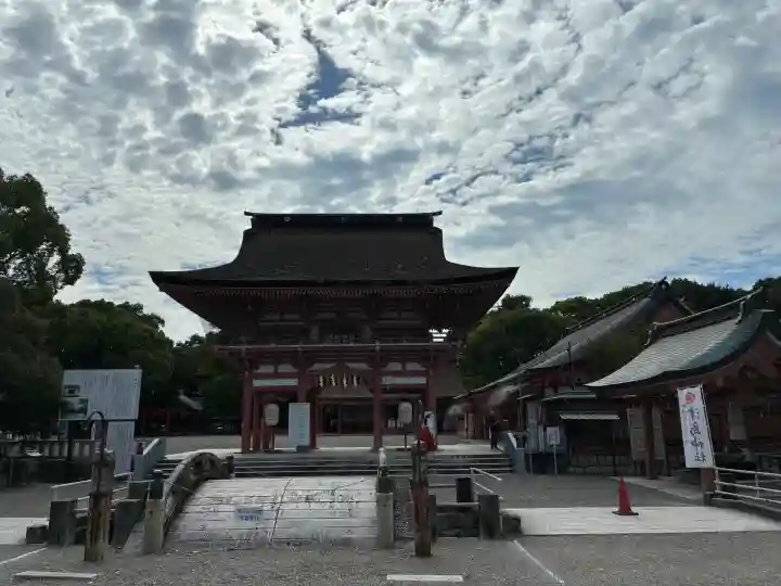 津島神社の山門・神門