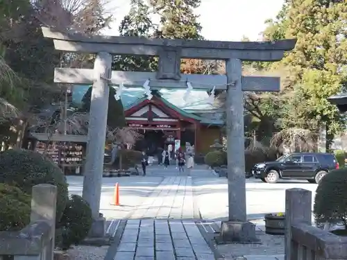 新橋浅間神社の鳥居