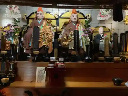 萬溪寺（万渓寺）の像
