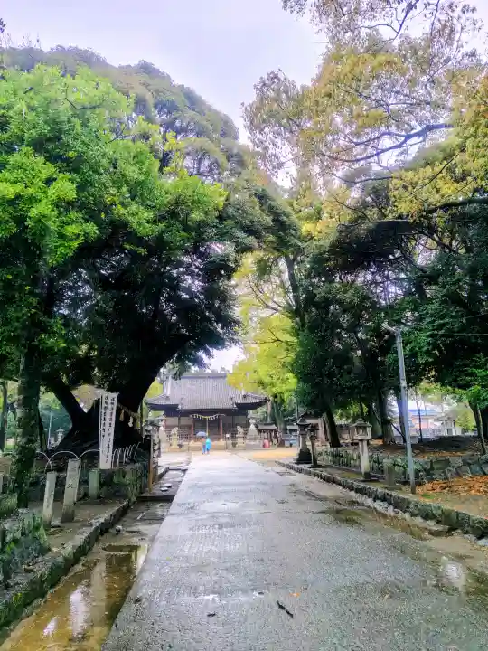 豊川進雄神社の{uncategorized: "未分類", other: "その他", undefined: "問題あり", building: "その他建物", grave: "お墓", sacred_gate: "鳥居", guardian: "狛犬", statue: "像", buddha: "仏像", history: "歴史", nature: "自然", garden: "庭園", animal: "動物", pagoda: "塔", temizu: "手水舎", mountain_gate: "山門・神門", sanctuary: "本殿・本堂", subordinate: "末社・摂社", art: "芸術", scenery: "景色", jizo: "地蔵", ema: "絵馬", goshuin: "御朱印", omikuji: "おみくじ", items: "授与品その他", amulet: "お守り", goshuincho: "御朱印帳", eats: "食事", festival: "お祭り", votive_dance: "神楽", shichigosan: "七五三参", wedding: "結婚式", experience: "体験その他", initially: "初詣", around: "周辺", anti_infection: "感染症対策"}
