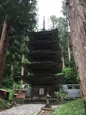 出羽神社(出羽三山神社)~三神合祭殿~の塔