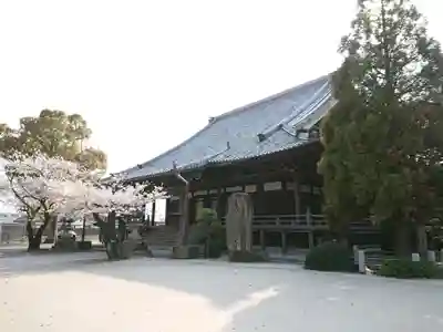 勝鬘寺の本殿・本堂