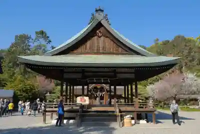 梅宮大社の本殿・本堂