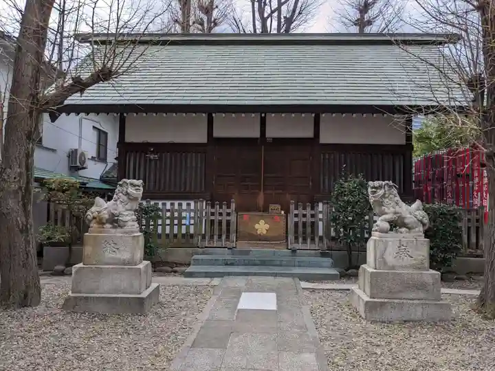諏訪神社の本殿・本堂