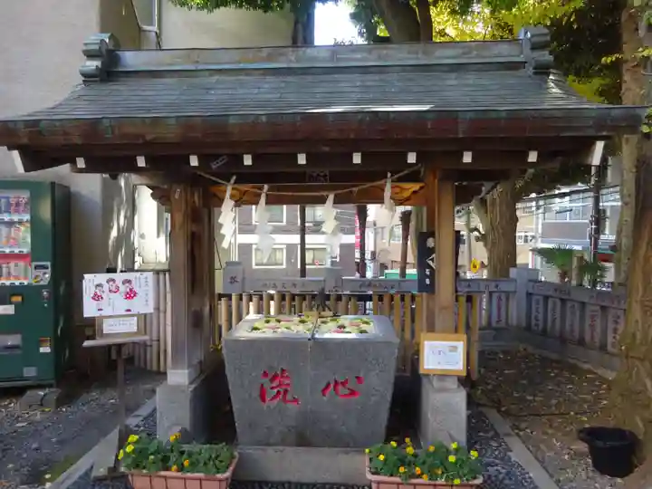 高円寺氷川神社の手水舎