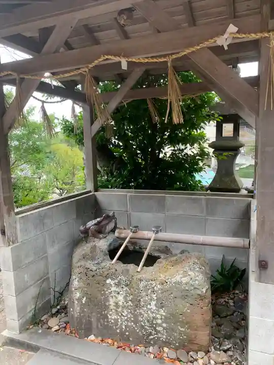 國津意加美神社の手水舎
