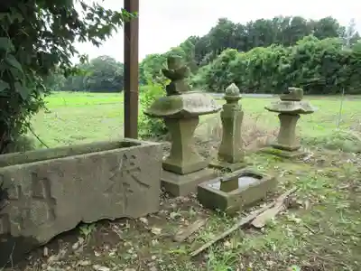 山村のかねふり地蔵尊の手水舎