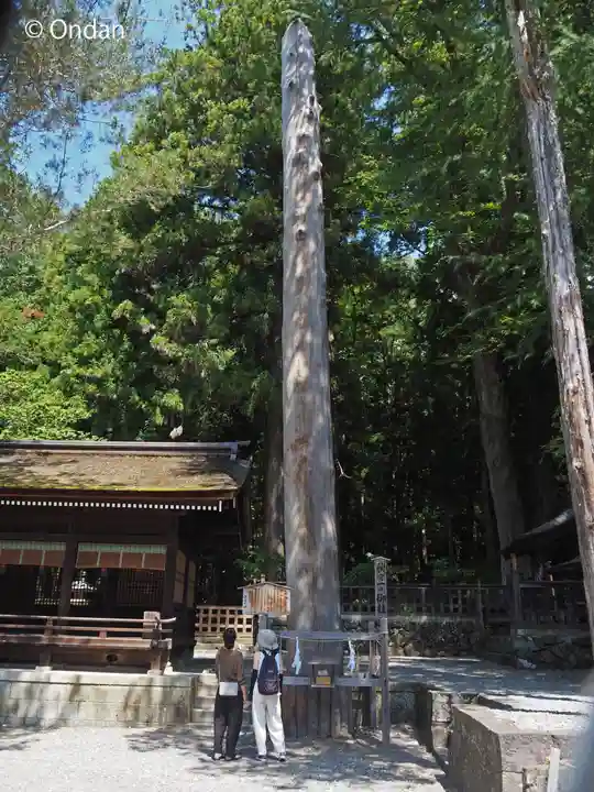 諏訪大社下社秋宮(長野県)