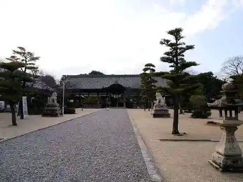 誉田八幡宮の本殿・本堂