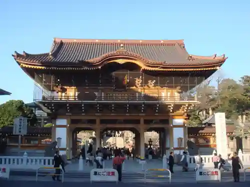 成田山新勝寺の山門