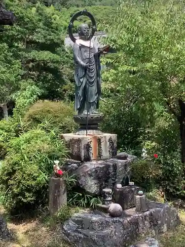 三輪神社の仏像